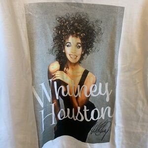 Whitney Houston Graphic Tee • Sz L NWT!